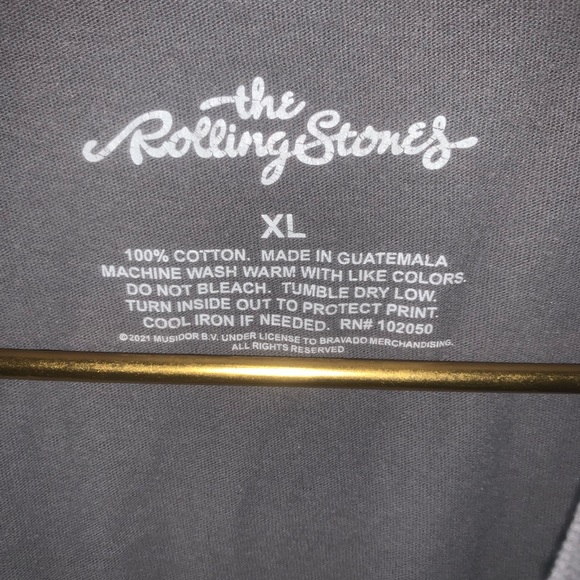 Distressed style Rolling Stones graphic T-shirt - Picture 3 of 5
